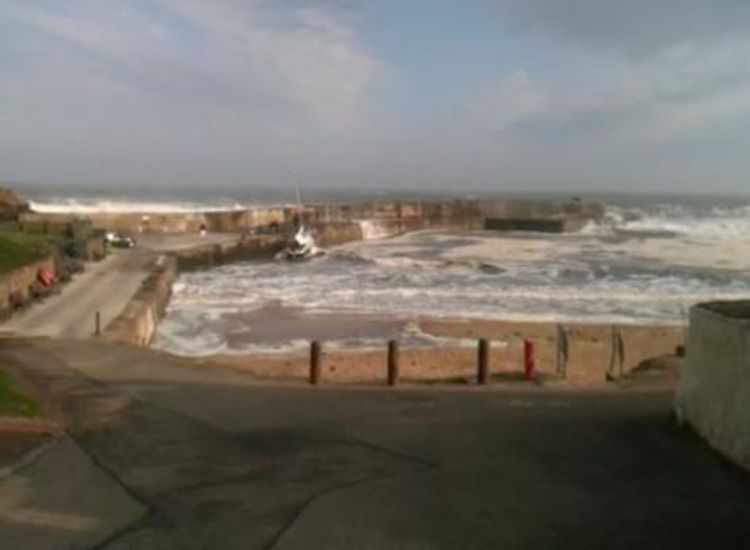 Collieston looking SSE in strong wind