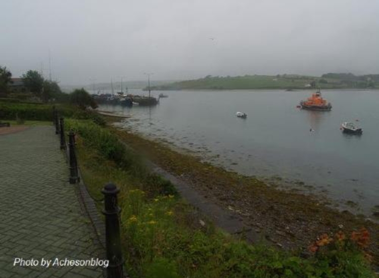 Courtmacsherry looking West up-river