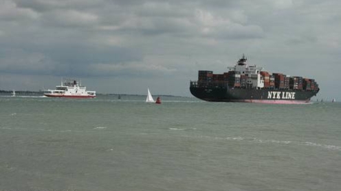 cowes-marinas