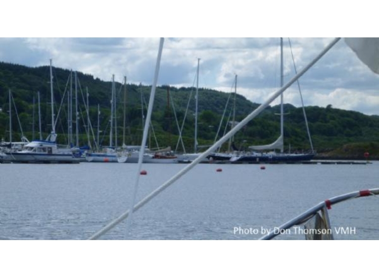 Craobh entrance showing PHMs