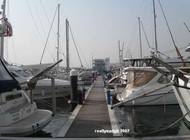 Pontoon Berthing