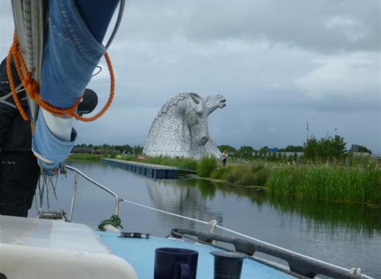 Approaching Kelpie basin