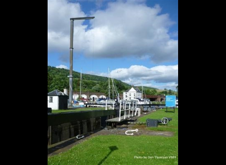 Bowling Sea Lock Mast Crane