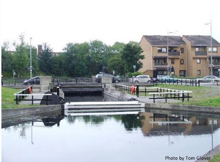Dalmuir Drop Lock