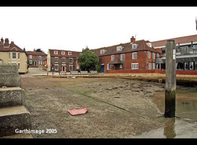 Public Hard, Hamble