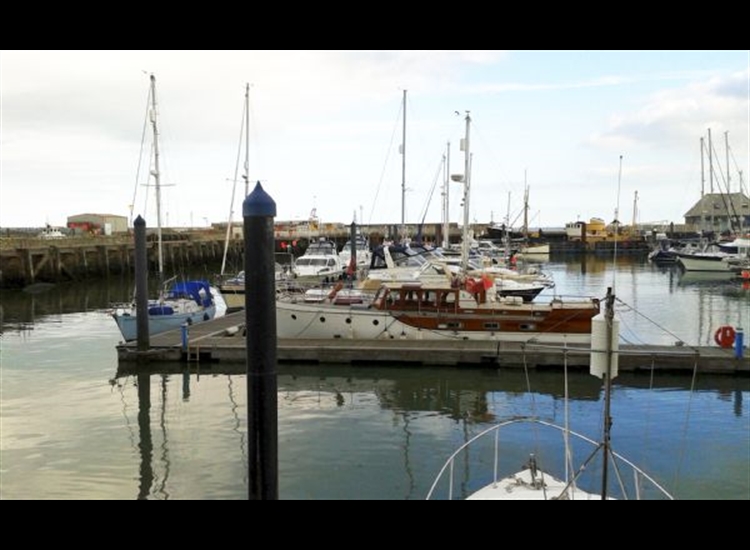 Royal N & S Yacht Club pontoons