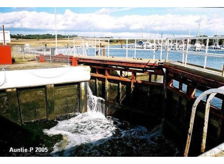 3.Lock, Island Harbour