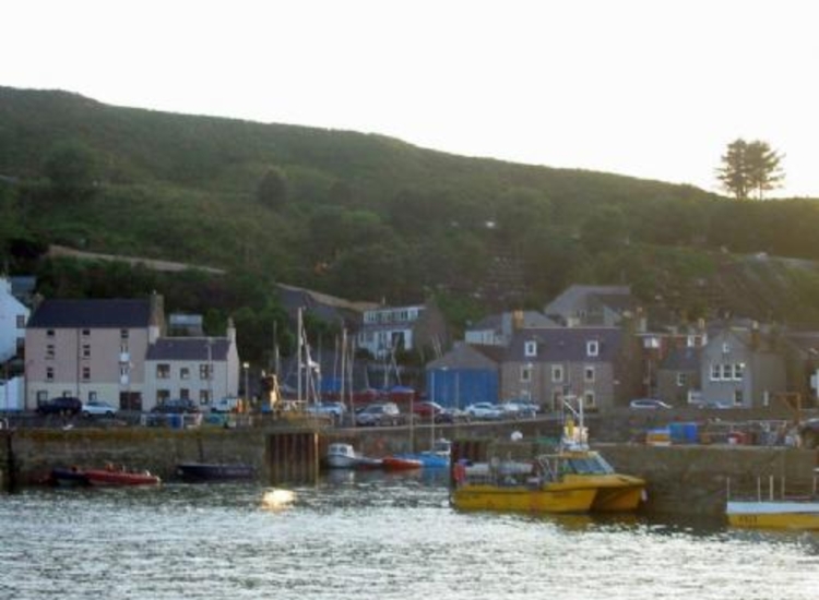 Entrance to the Middle harbour