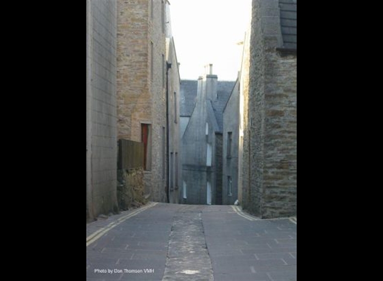 Stromness - the Main drag!!