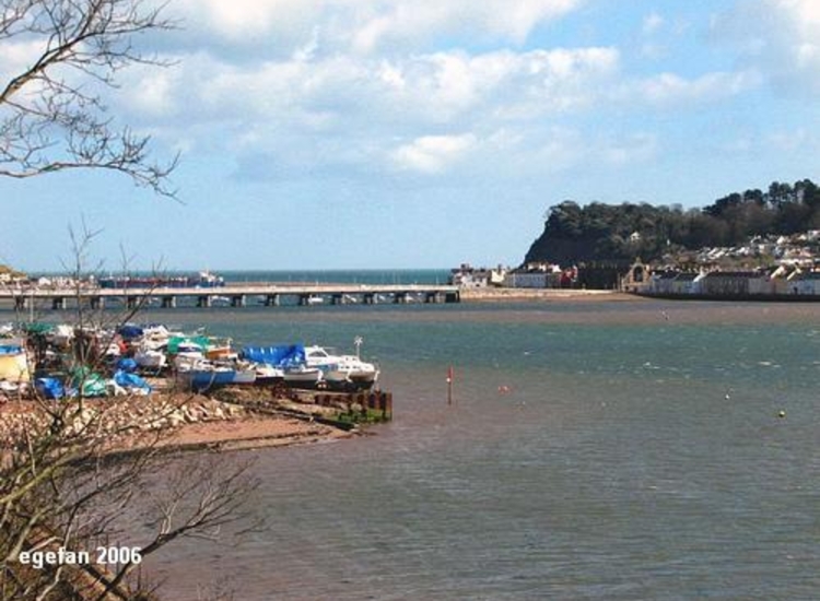 Shaldon Bridge, looking to seawards