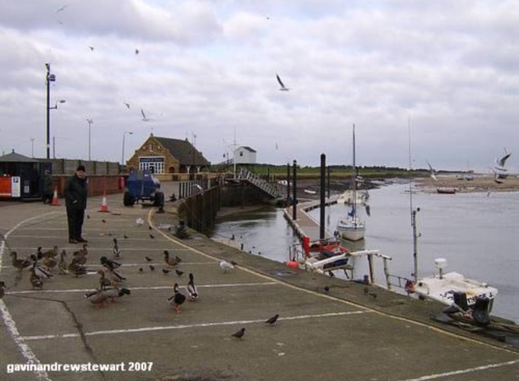 Quay and Pontoons at LW
