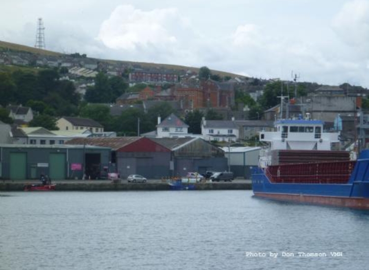 Entrance to inner harbour