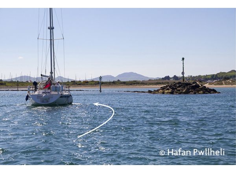 1. From the harbour entrance enter the channel
